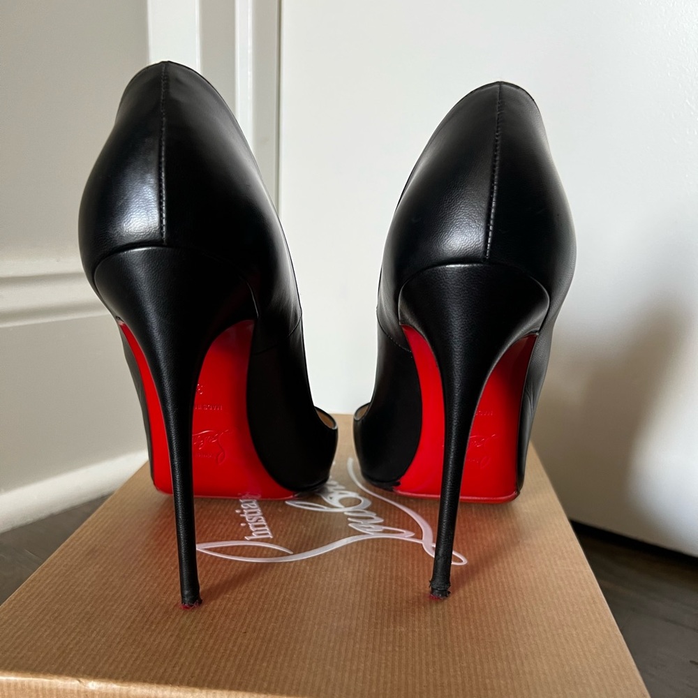 So Kate Black Leather Louboutin